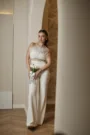 Beyaz Cut-out Detaylı, İnci İşlemeli Tül Fırfırlı Nikah Tulumu