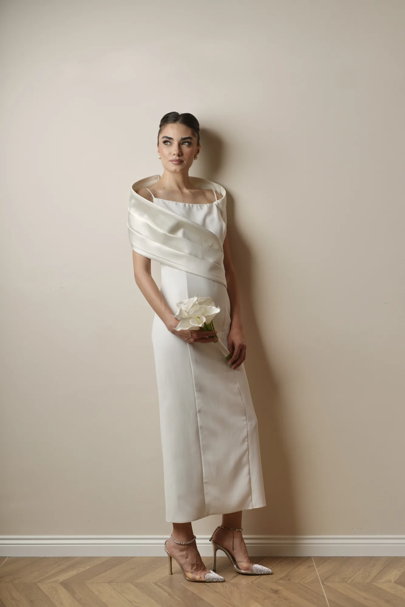 Beyaz Omuz Detaylı Modern Nikah Elbisesi — 2. görünüm