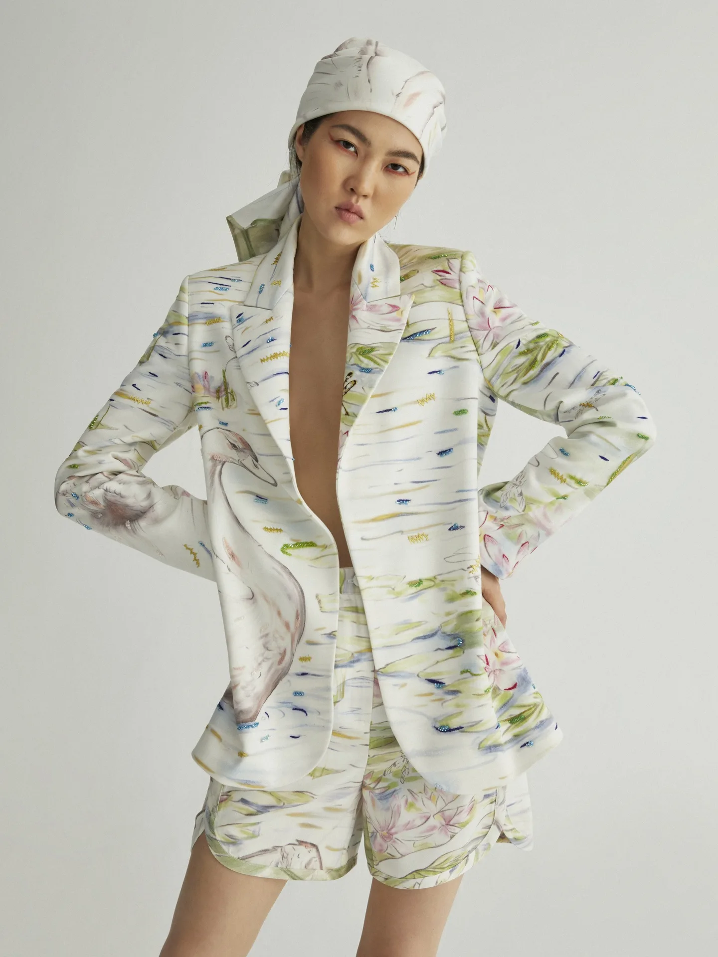 Swan Short